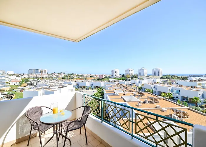 L14 By Mtphomes Apartman *