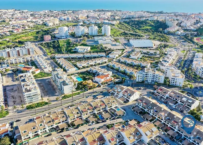 L14 By Mtphomes Apartman